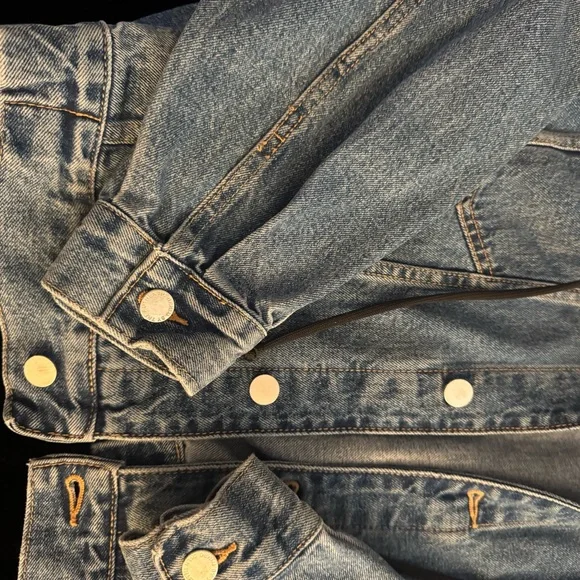 Zara Blue Denim Jacket with Black Hood - Picture 4 of 8